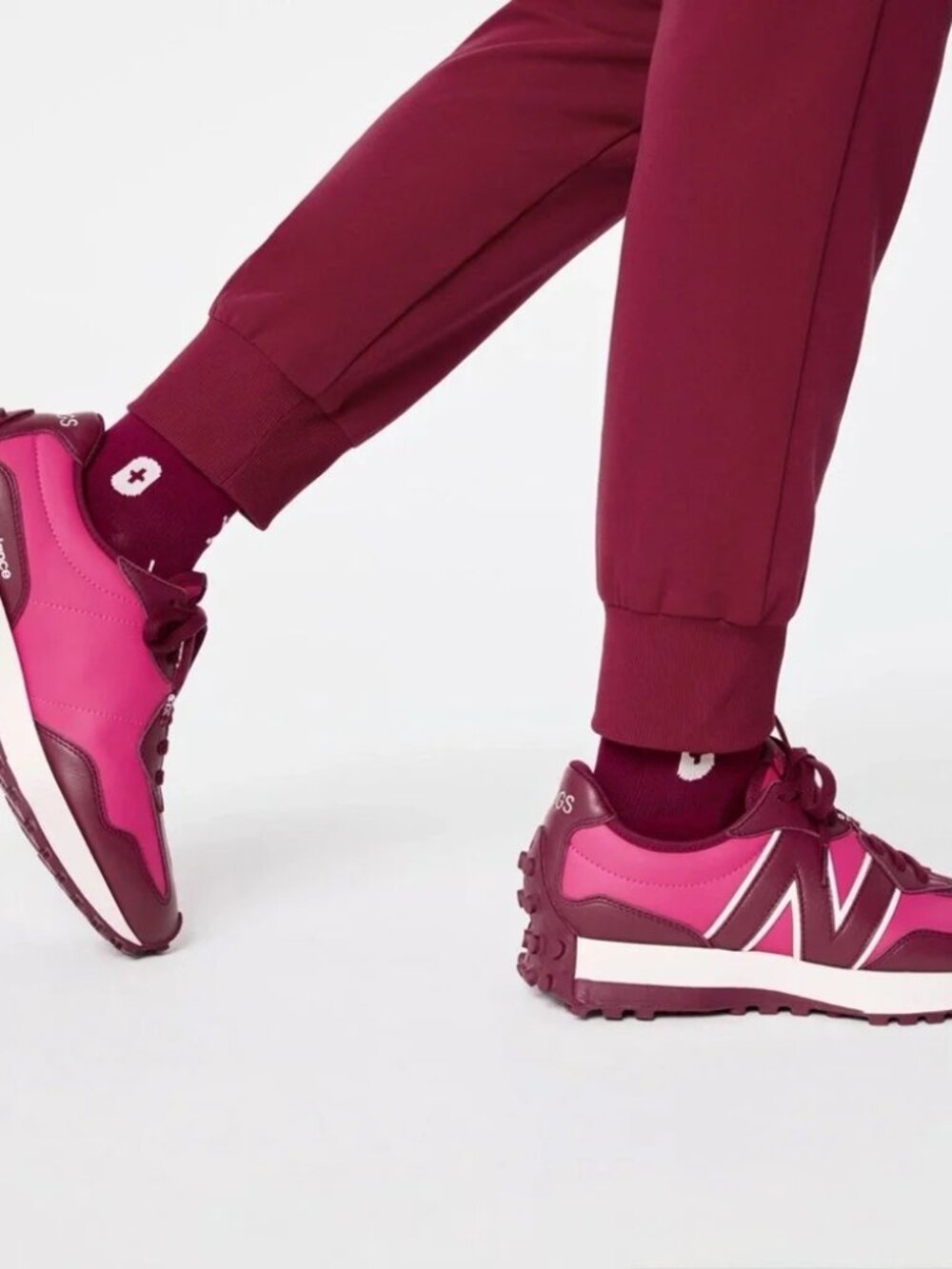 New Balance 327- Cranberry 8M